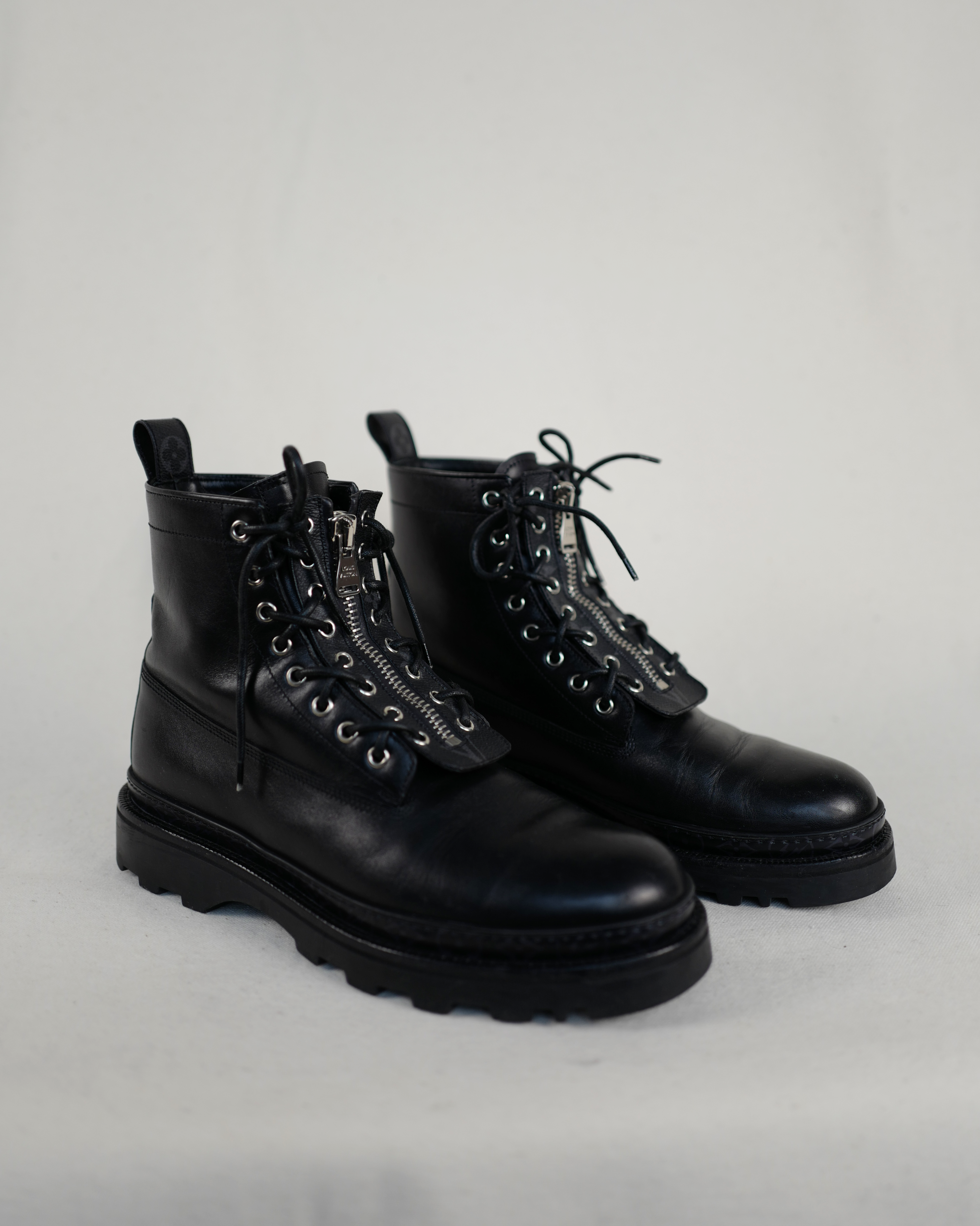 Louis vuitton 2025 x fragment shoes