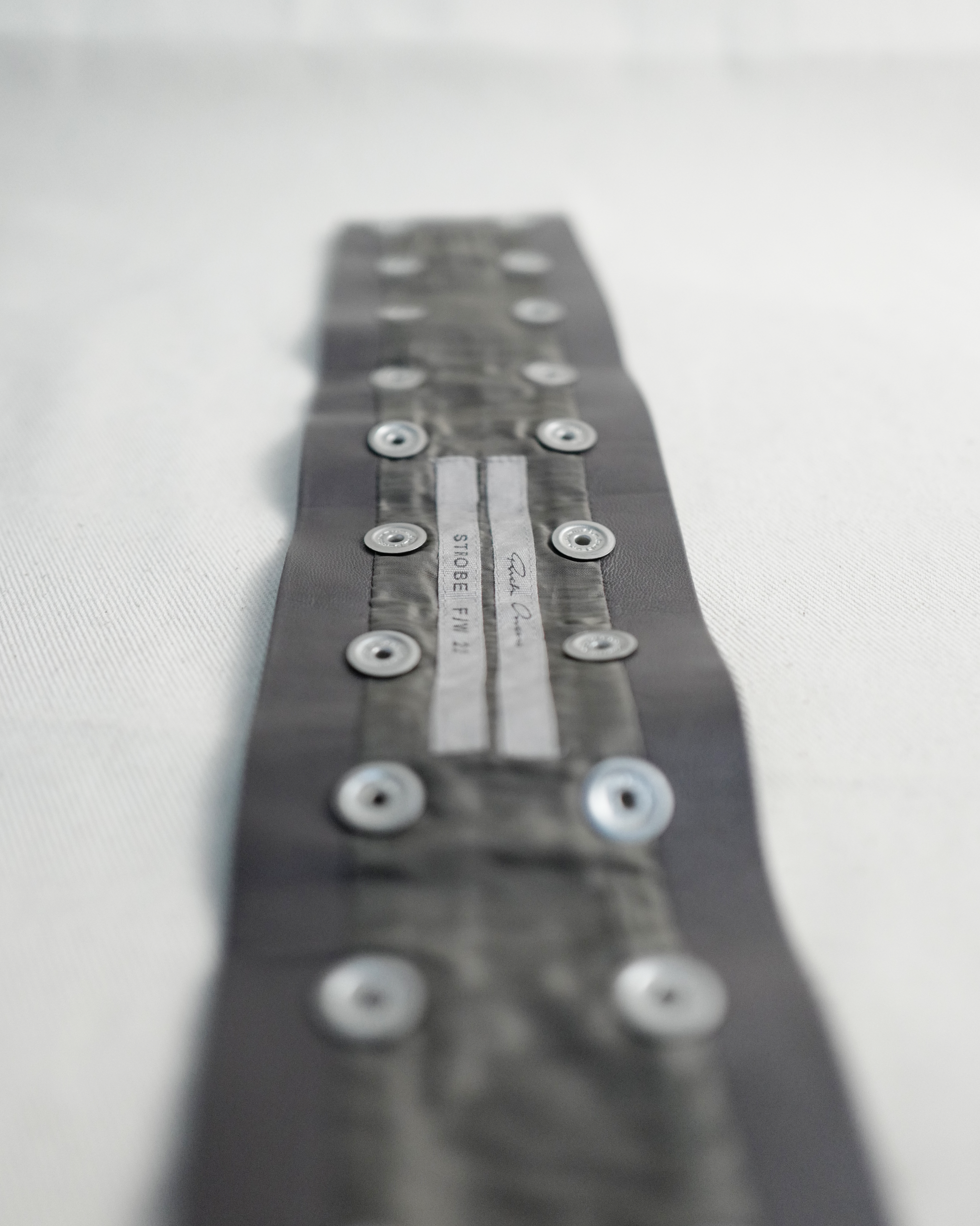 RICK OWENS CHOKER FW22 STROBE – Bygone